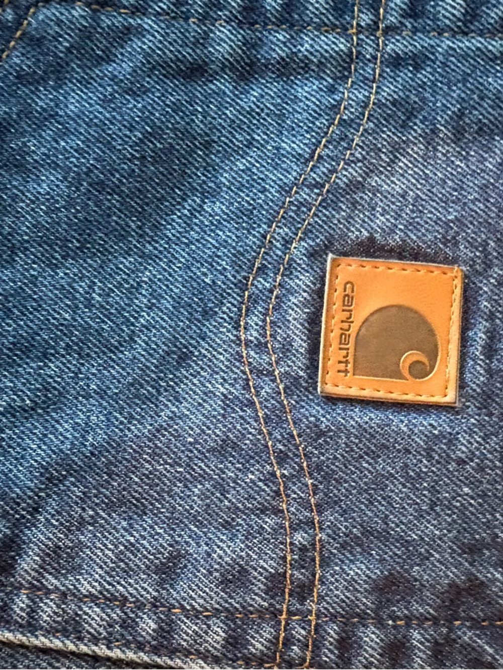 Carhartt Men’s Relaxed Fit Jeans in Dark Wash Blue NWT - Picture 3 of 3